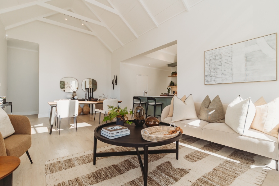 3 Bedroom Property for Sale in Kraaibosch Western Cape